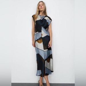 NWT ZARA SATIN PRINTED MIDI DRESS Size M